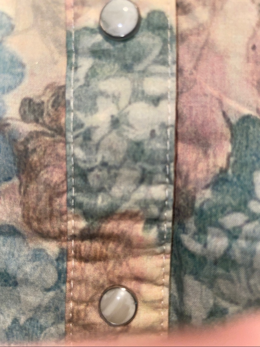 Floral Button-Up Tunic Shirt in Teal & Beige. A Rare Bird.   Sequined - Picture 5 of 11